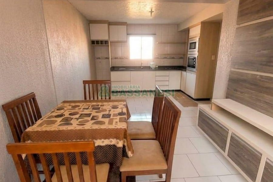 Sobrado com 85m², 2 dormitórios, 1 vaga, no bairro Salgado Filho em Caxias do Sul para Comprar