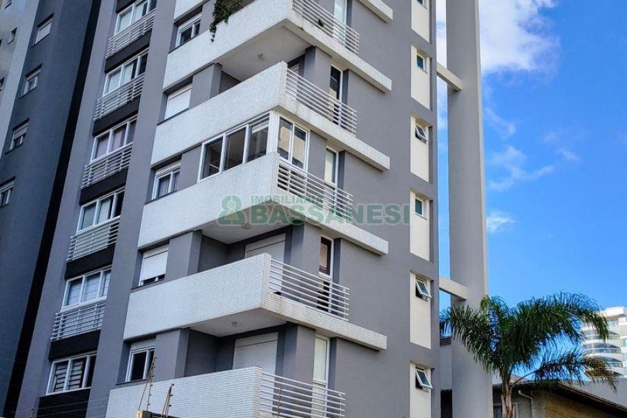 Apartamento com 96m², 2 dormitórios, 2 vagas, no bairro Panazzolo em Caxias do Sul para Comprar