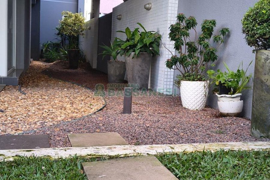 Apartamento com 96m², 2 dormitórios, 2 vagas, no bairro Panazzolo em Caxias do Sul para Comprar