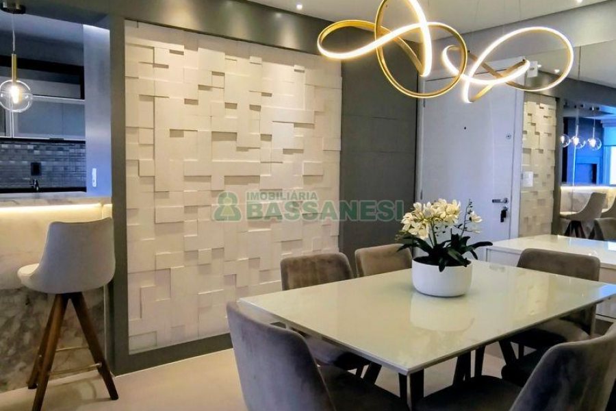 Apartamento com 96m², 2 dormitórios, 2 vagas, no bairro Panazzolo em Caxias do Sul para Comprar