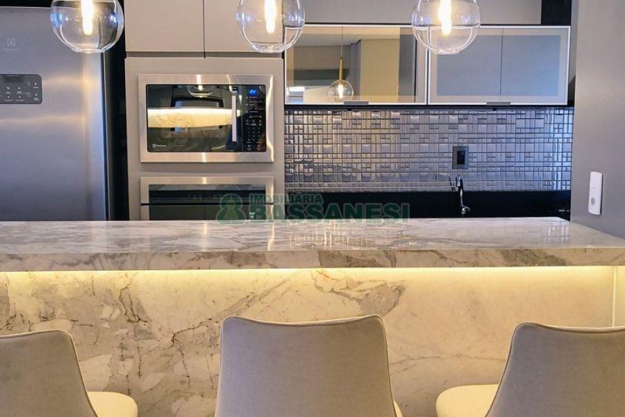 Apartamento com 96m², 2 dormitórios, 2 vagas, no bairro Panazzolo em Caxias do Sul para Comprar