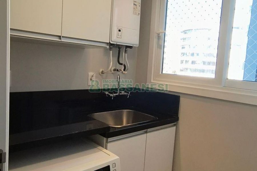 Apartamento com 96m², 2 dormitórios, 2 vagas, no bairro Panazzolo em Caxias do Sul para Comprar