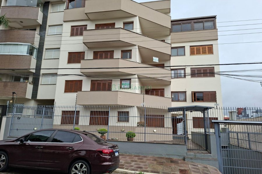 Apartamento com 89m², 2 dormitórios, 1 vaga, no bairro Pio X em Caxias do Sul para Alugar