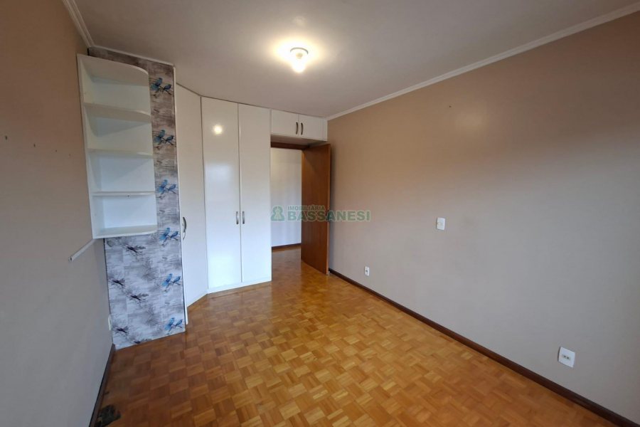 Apartamento com 89m², 2 dormitórios, 1 vaga, no bairro Pio X em Caxias do Sul para Alugar