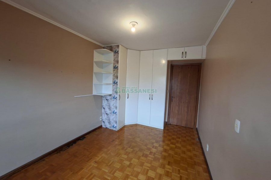 Apartamento com 89m², 2 dormitórios, 1 vaga, no bairro Pio X em Caxias do Sul para Alugar