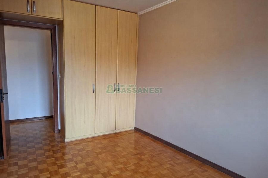Apartamento com 89m², 2 dormitórios, 1 vaga, no bairro Pio X em Caxias do Sul para Alugar