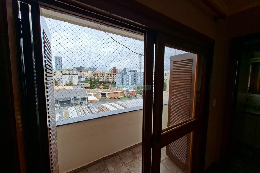 Apartamento com 89m², 2 dormitórios, 1 vaga, no bairro Pio X em Caxias do Sul para Alugar
