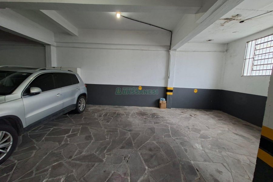 Apartamento com 89m², 2 dormitórios, 1 vaga, no bairro Pio X em Caxias do Sul para Alugar