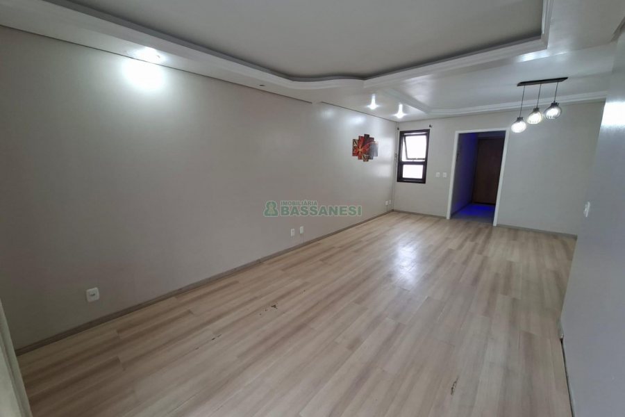 Apartamento com 116m², 3 dormitórios, 1 vaga, no bairro Centro em Caxias do Sul para Alugar