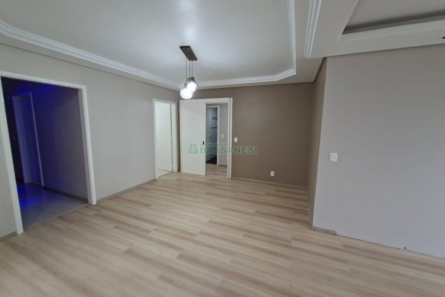 Apartamento com 116m², 3 dormitórios, 1 vaga, no bairro Centro em Caxias do Sul para Alugar