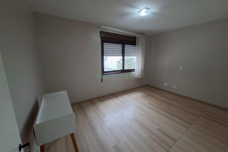Apartamento com 116m², 3 dormitórios, 1 vaga, no bairro Centro em Caxias do Sul para Alugar