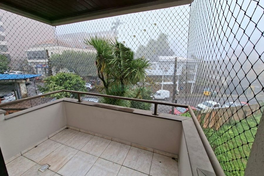 Apartamento com 116m², 3 dormitórios, 1 vaga, no bairro Centro em Caxias do Sul para Alugar