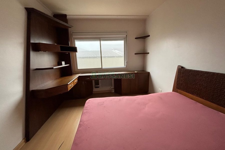 Apto Mobiliado com 78m², 2 dormitórios, 1 vaga, no bairro Lourdes em Caxias do Sul para Alugar