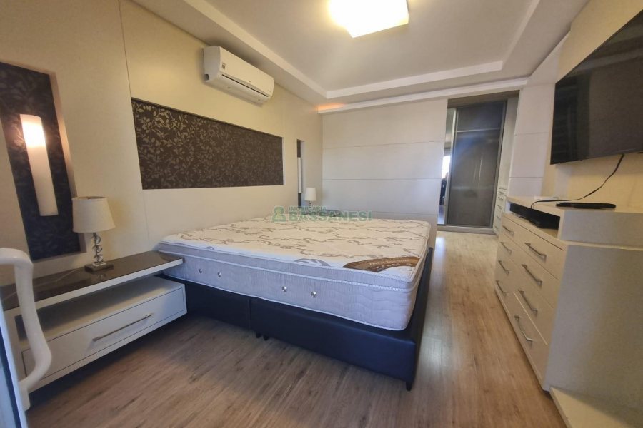 Apto Mobiliado com 202m², 3 dormitórios, 4 vagas, no bairro Rio Branco em Caxias do Sul para Alugar