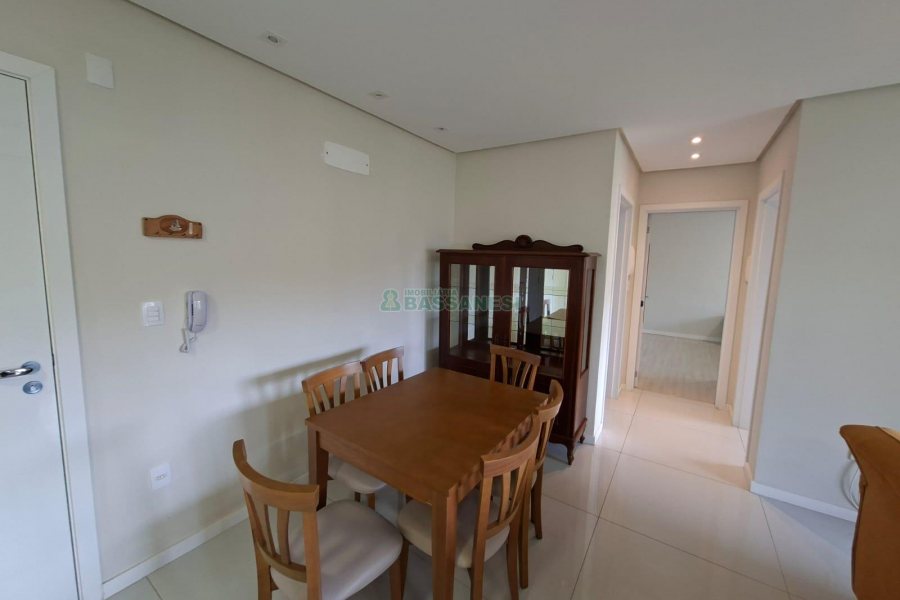 Apartamento com 75m², 2 dormitórios, 1 vaga, no bairro São Leopoldo em Caxias do Sul para Alugar