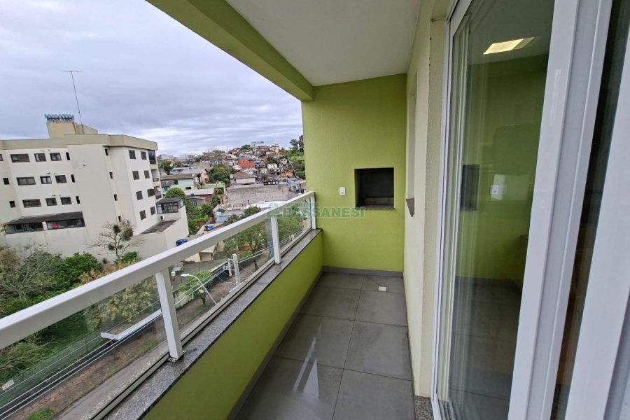 Apartamento com 75m², 2 dormitórios, 1 vaga, no bairro São Leopoldo em Caxias do Sul para Alugar