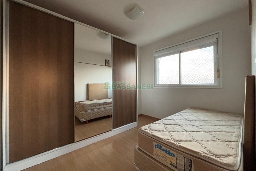 Apto Mobiliado com 85m², 2 dormitórios, 1 vaga, no bairro Charqueadas em Caxias do Sul para Alugar