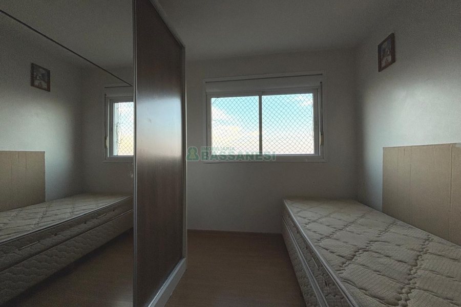 Apto Mobiliado com 85m², 2 dormitórios, 1 vaga, no bairro Charqueadas em Caxias do Sul para Alugar