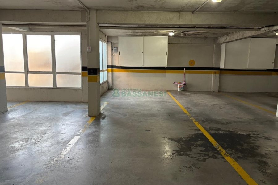 Apto Mobiliado com 85m², 2 dormitórios, 1 vaga, no bairro Charqueadas em Caxias do Sul para Alugar