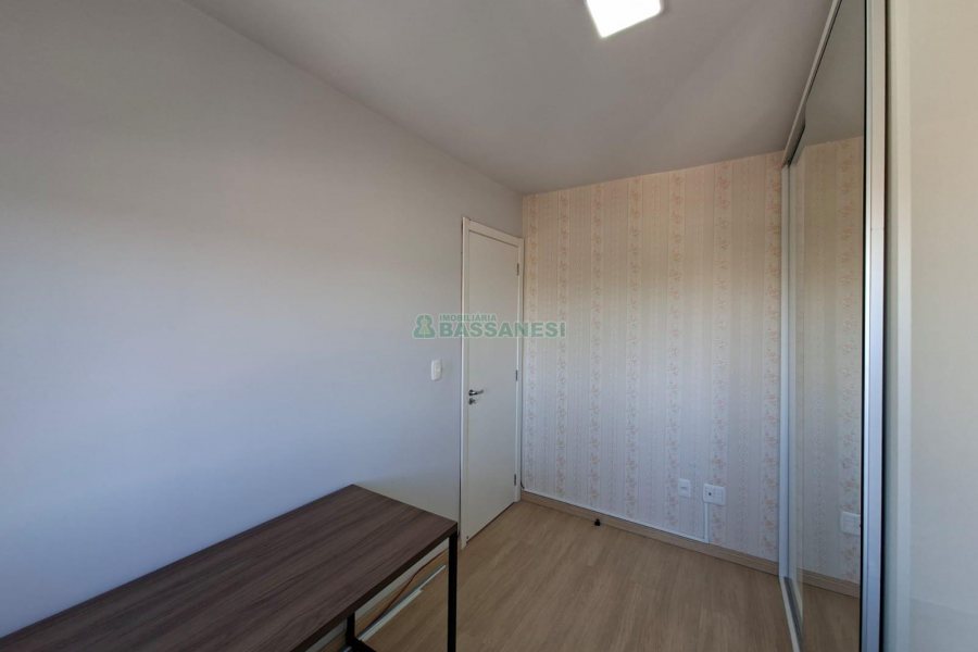Apartamento com 54m², 2 dormitórios, 1 vaga, no bairro São Leopoldo em Caxias do Sul para Alugar