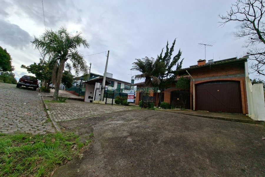 Casa com 280m², 4 dormitórios, 2 vagas, no bairro Jardim Eldorado em Caxias do Sul para Alugar ou Comprar