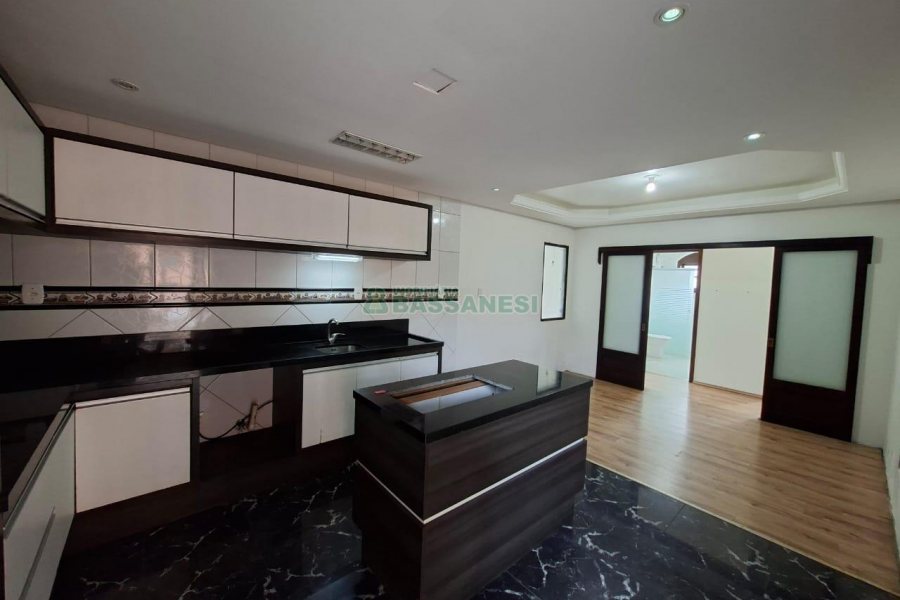 Casa com 280m², 4 dormitórios, 2 vagas, no bairro Jardim Eldorado em Caxias do Sul para Alugar ou Comprar