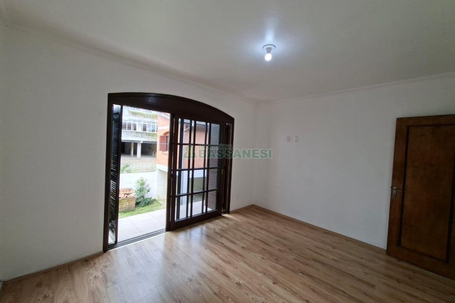 Casa com 280m², 4 dormitórios, 2 vagas, no bairro Jardim Eldorado em Caxias do Sul para Alugar ou Comprar
