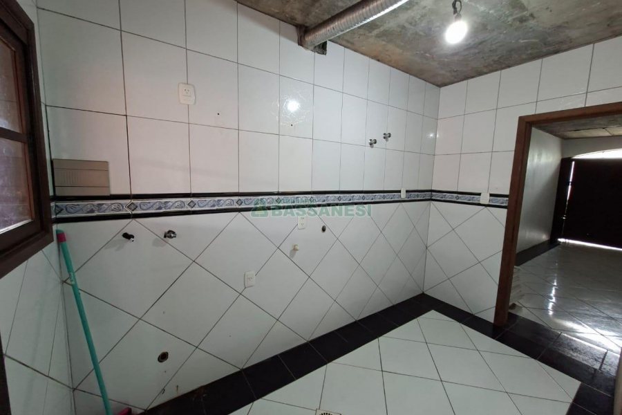 Casa com 280m², 4 dormitórios, 2 vagas, no bairro Jardim Eldorado em Caxias do Sul para Alugar ou Comprar