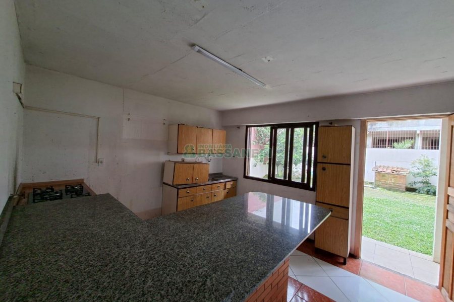 Casa com 280m², 4 dormitórios, 2 vagas, no bairro Jardim Eldorado em Caxias do Sul para Alugar ou Comprar