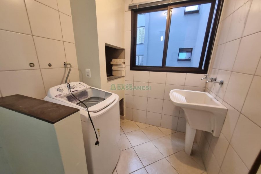 Apartamento com 45m², 1 dormitório, 1 vaga, no bairro Centro em Caxias do Sul para Alugar
