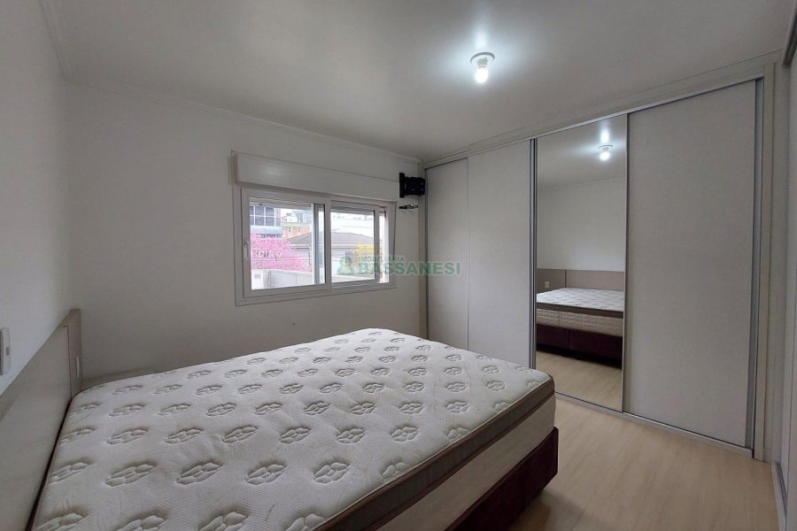 Apto Mobiliado com 85m², 2 dormitórios, 2 vagas, no bairro São Pelegrino em Caxias do Sul para Alugar