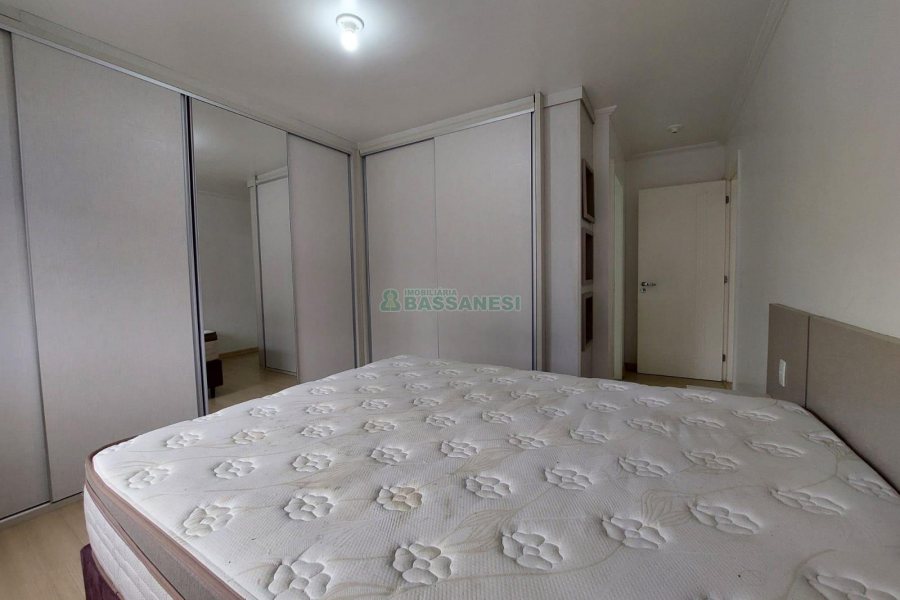 Apto Mobiliado com 85m², 2 dormitórios, 2 vagas, no bairro São Pelegrino em Caxias do Sul para Alugar