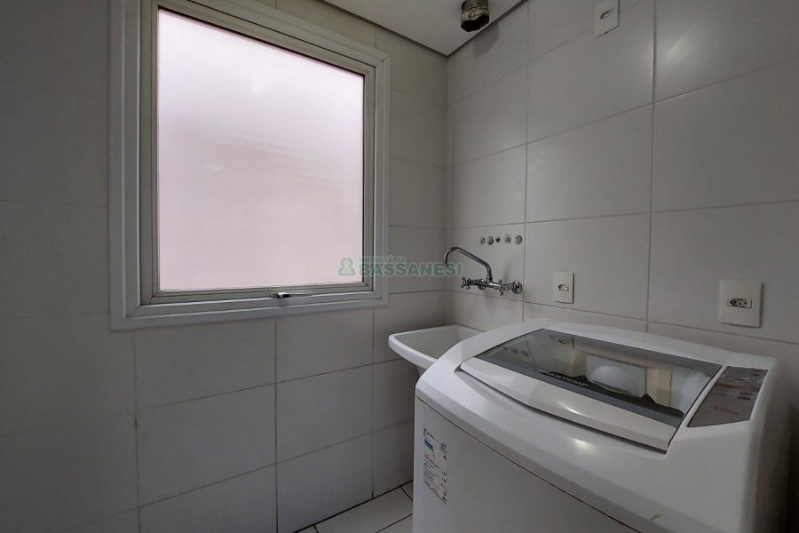 Apto Mobiliado com 85m², 2 dormitórios, 2 vagas, no bairro São Pelegrino em Caxias do Sul para Alugar