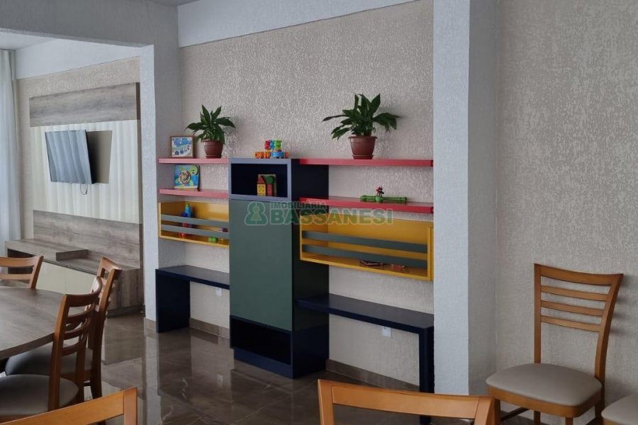 Apartamento com 100m², 3 dormitórios, 2 vagas, no bairro Panazzolo em Caxias do Sul para Comprar