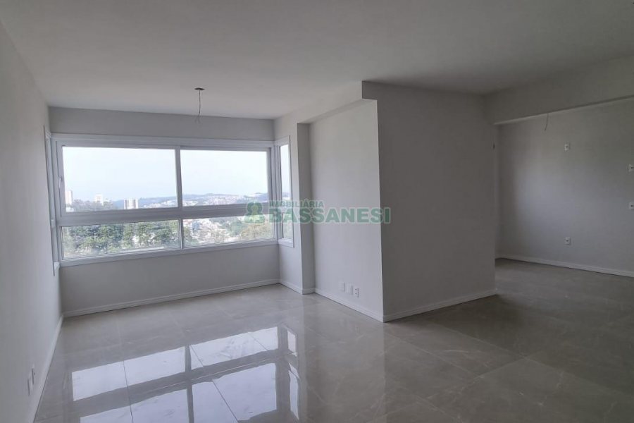 Apartamento com 100m², 3 dormitórios, 2 vagas, no bairro Panazzolo em Caxias do Sul para Comprar