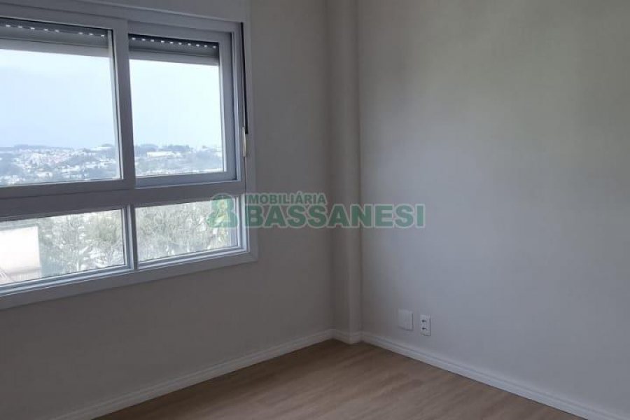 Apartamento com 100m², 3 dormitórios, 2 vagas, no bairro Panazzolo em Caxias do Sul para Comprar