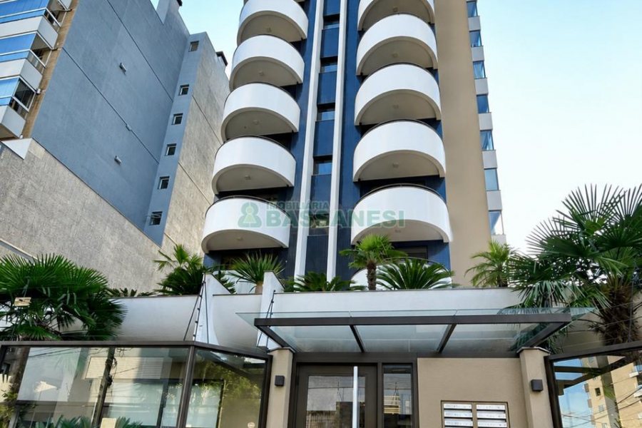 Apartamento com 98m², 2 dormitórios, 2 vagas, no bairro Vila Horn em Caxias do Sul para Comprar