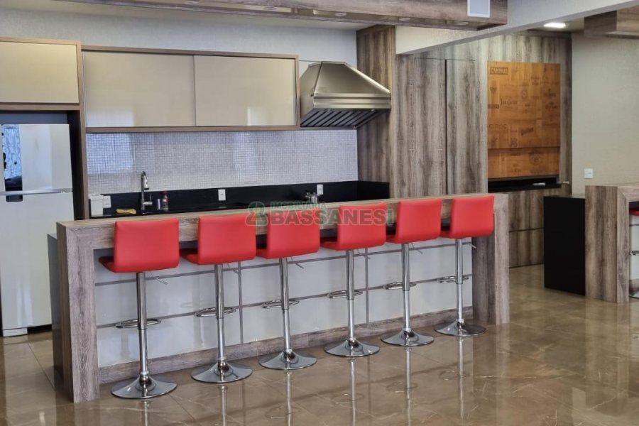 Apartamento com 100m², 3 dormitórios, 2 vagas, no bairro Panazzolo em Caxias do Sul para Comprar