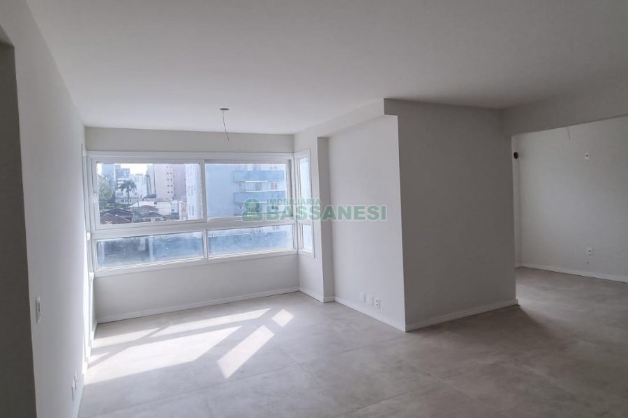 Apartamento com 100m², 3 dormitórios, 2 vagas, no bairro Panazzolo em Caxias do Sul para Comprar