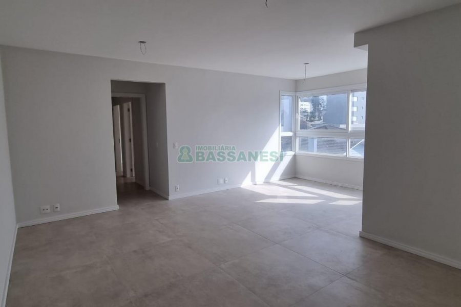 Apartamento com 100m², 3 dormitórios, 2 vagas, no bairro Panazzolo em Caxias do Sul para Comprar