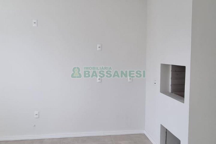 Apartamento com 100m², 3 dormitórios, 2 vagas, no bairro Panazzolo em Caxias do Sul para Comprar