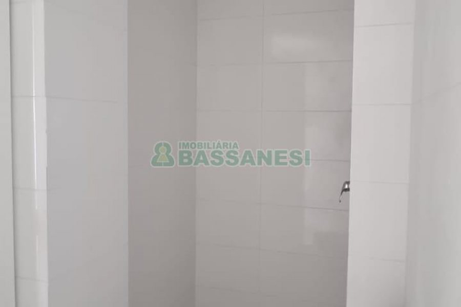 Apartamento com 100m², 3 dormitórios, 2 vagas, no bairro Panazzolo em Caxias do Sul para Comprar