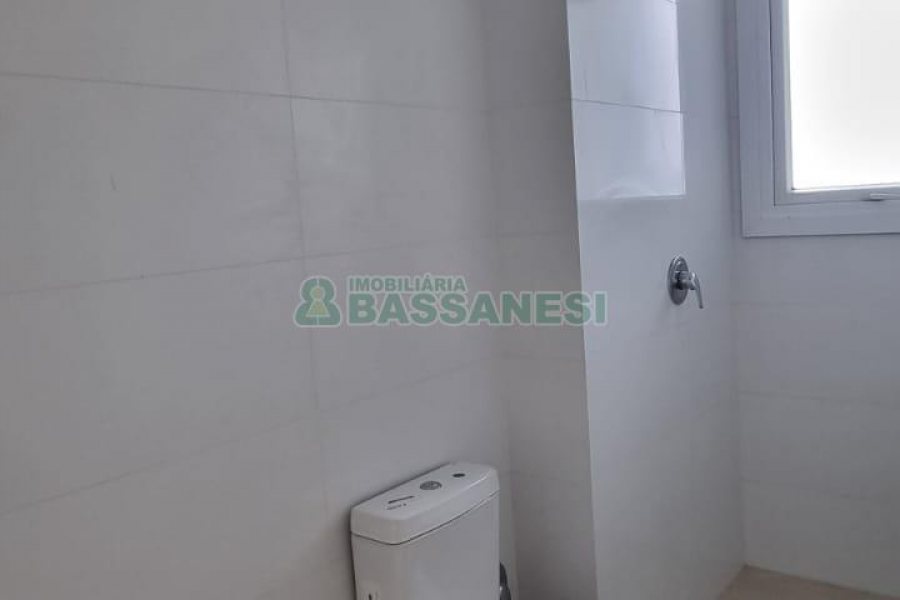 Apartamento com 100m², 3 dormitórios, 2 vagas, no bairro Panazzolo em Caxias do Sul para Comprar