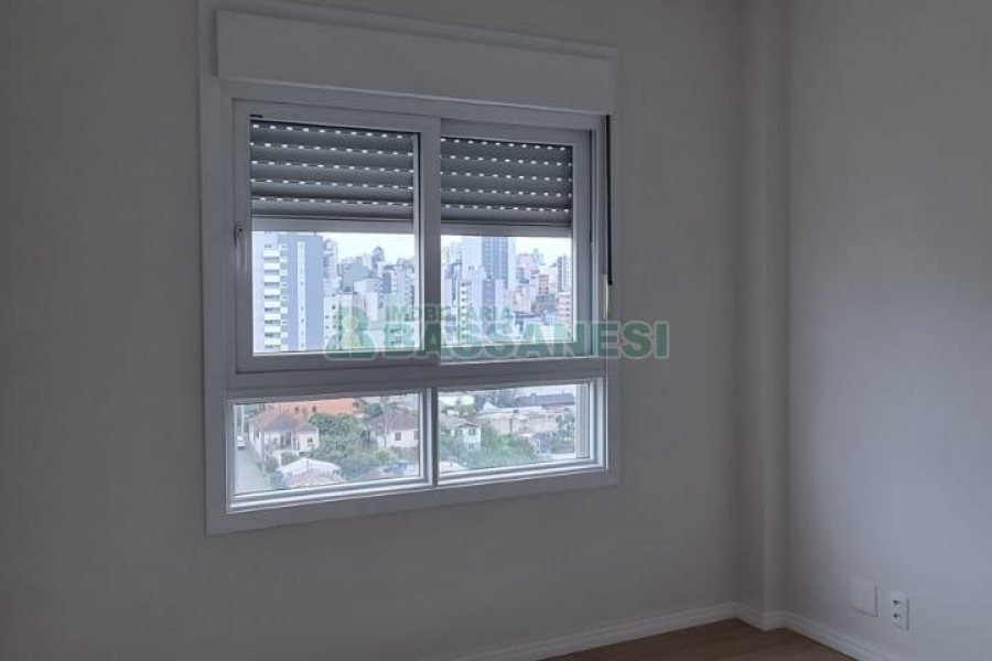 Apartamento com 100m², 3 dormitórios, 2 vagas, no bairro Panazzolo em Caxias do Sul para Comprar