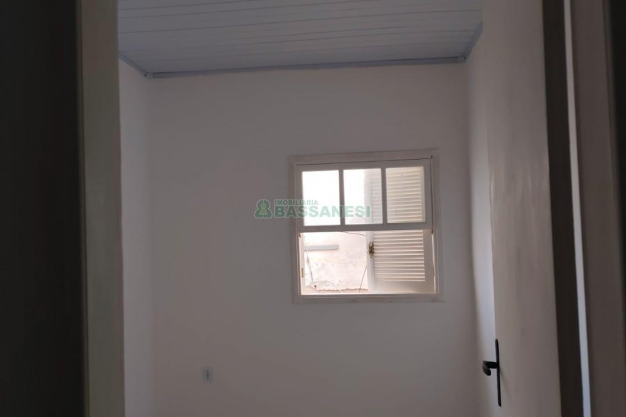 Casa com 360m², 3 dormitórios, 1 vaga, no bairro Nossa Senhora de Fátima em Caxias do Sul para Comprar