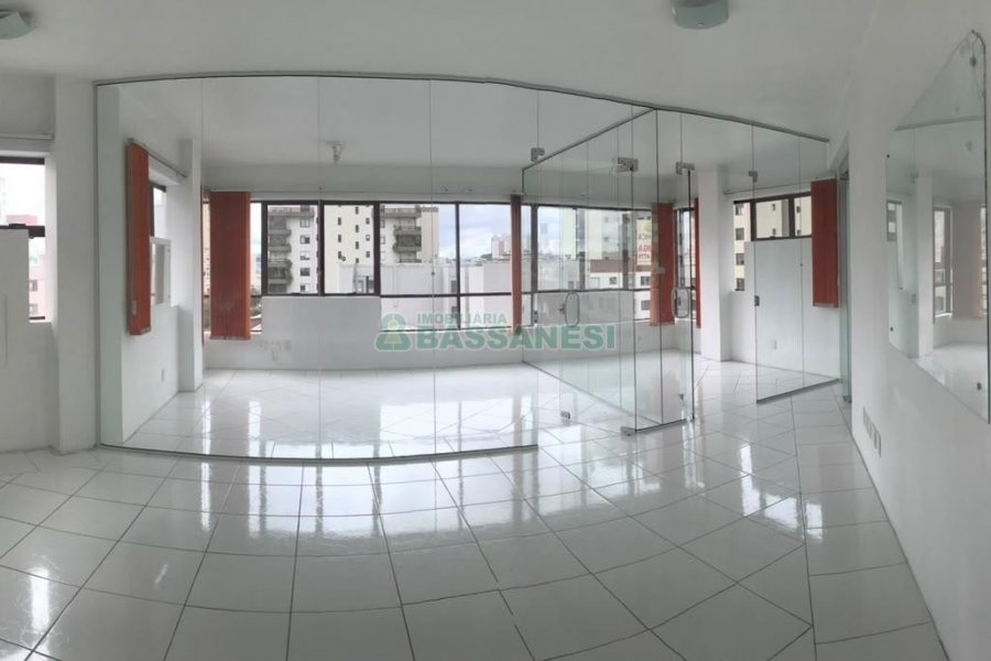 Sala com 62m², 1 vaga, no bairro São Pelegrino em Caxias do Sul para Alugar