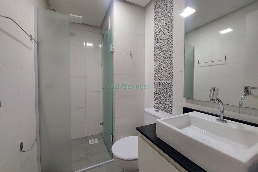 Apto Mobiliado com 30m², 1 dormitório, 1 vaga, no bairro Petrópolis em Caxias do Sul para Alugar