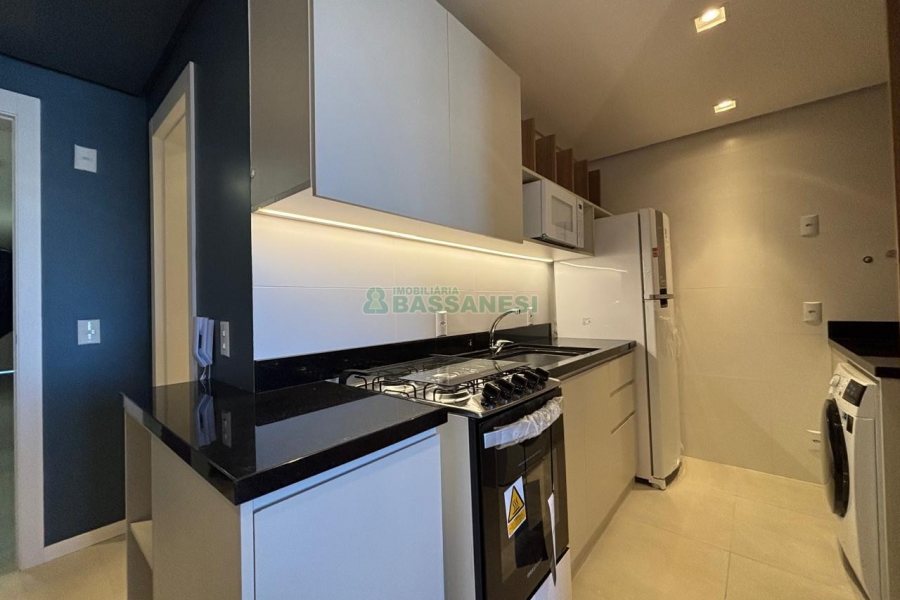 Apto Mobiliado com 32m², 1 dormitório, 1 vaga, no bairro São Pelegrino em Caxias do Sul para Alugar