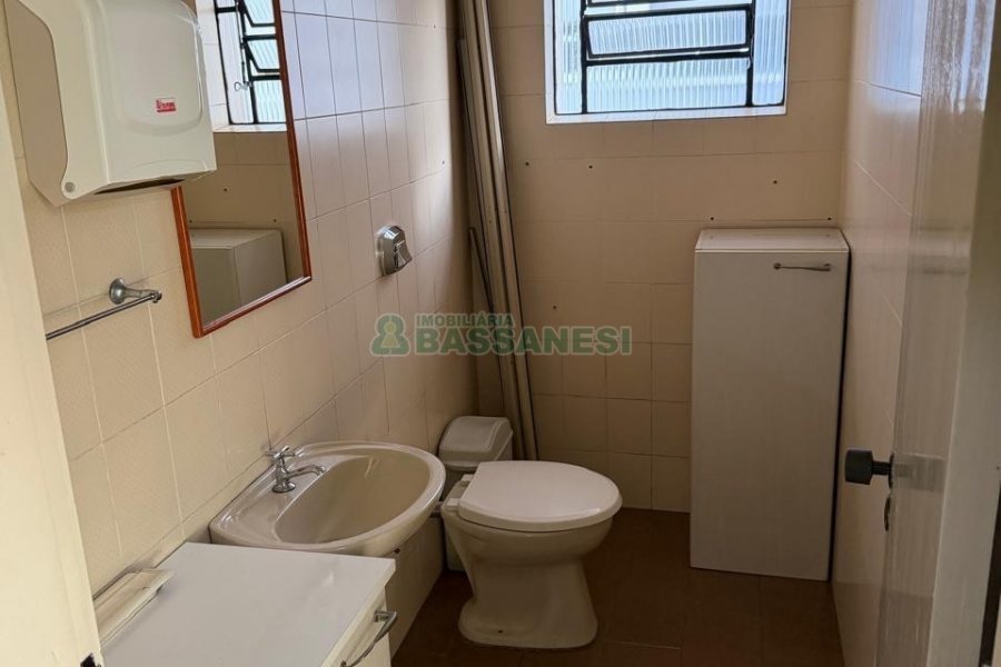 Sala Mobiliada com 60m², no bairro Lourdes em Caxias do Sul para Alugar