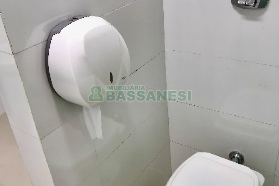 Pavilhão com 450m², no bairro São Ciro em Caxias do Sul para Alugar